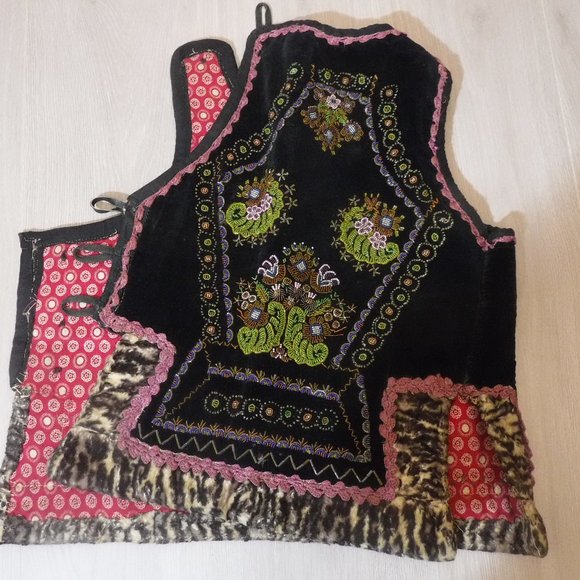 Antique Vintage Beaded Hungarian Vest, textile, garment, cultural art - Picture 7 of 16